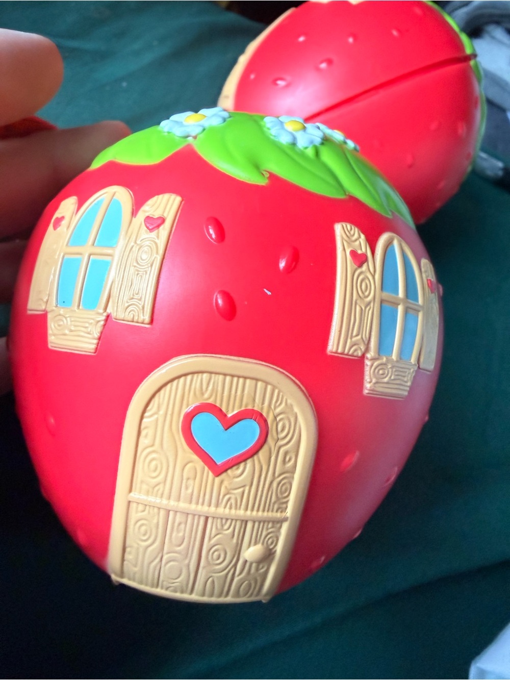 L.O.L. Surprise! Red Strawberry Playhouse with Green Top and Blue Accents